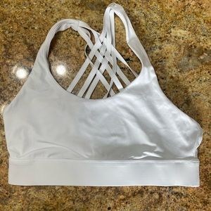 Zyia white weave bra with twisted strap